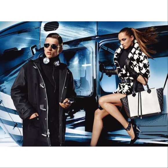 💙🖤 - Picture 2 of 8